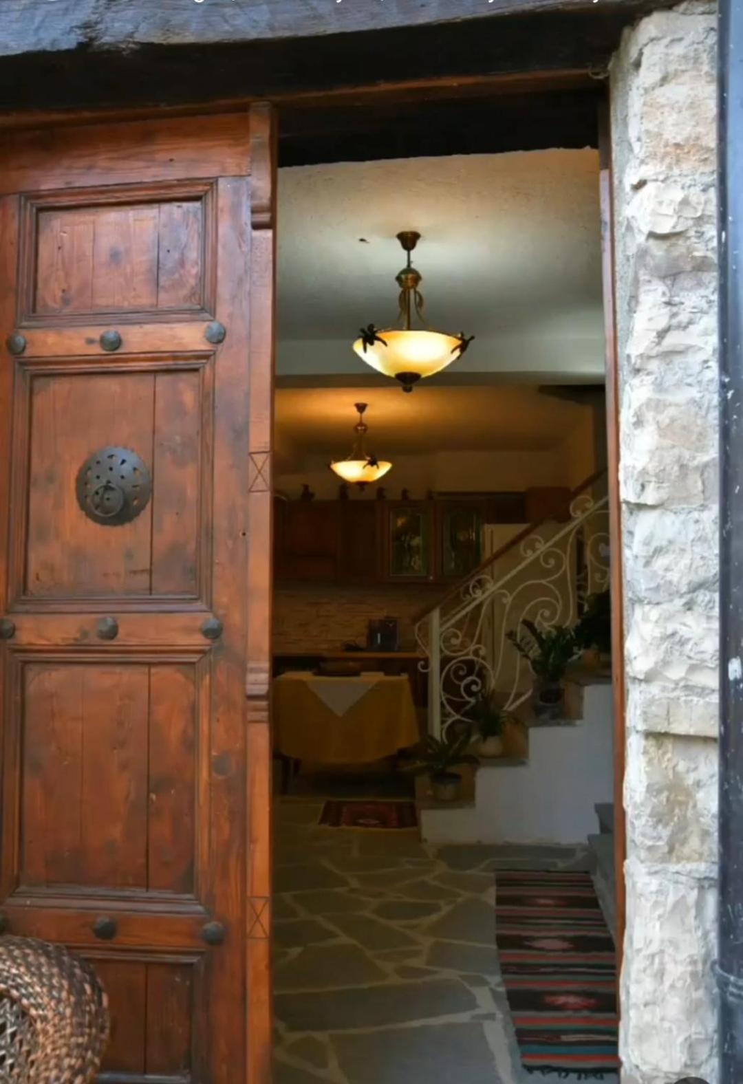 Guest House J.Prifti Berat Exterior photo