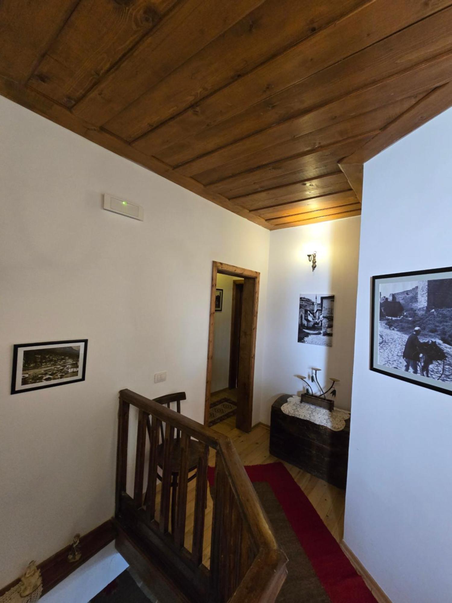 Guest House J.Prifti Berat Exterior photo